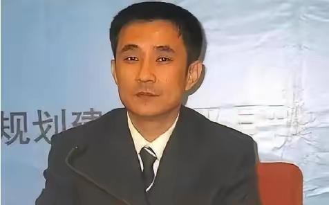 1999年，江西小伙王永红卖掉自家加油站，揣着4500万杀到北京常营，一口气砸下