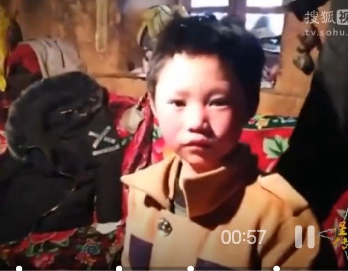 “上人民日报了！”云南昭通一名三年级小男孩，突然在全网火了。没有滤镜、没有