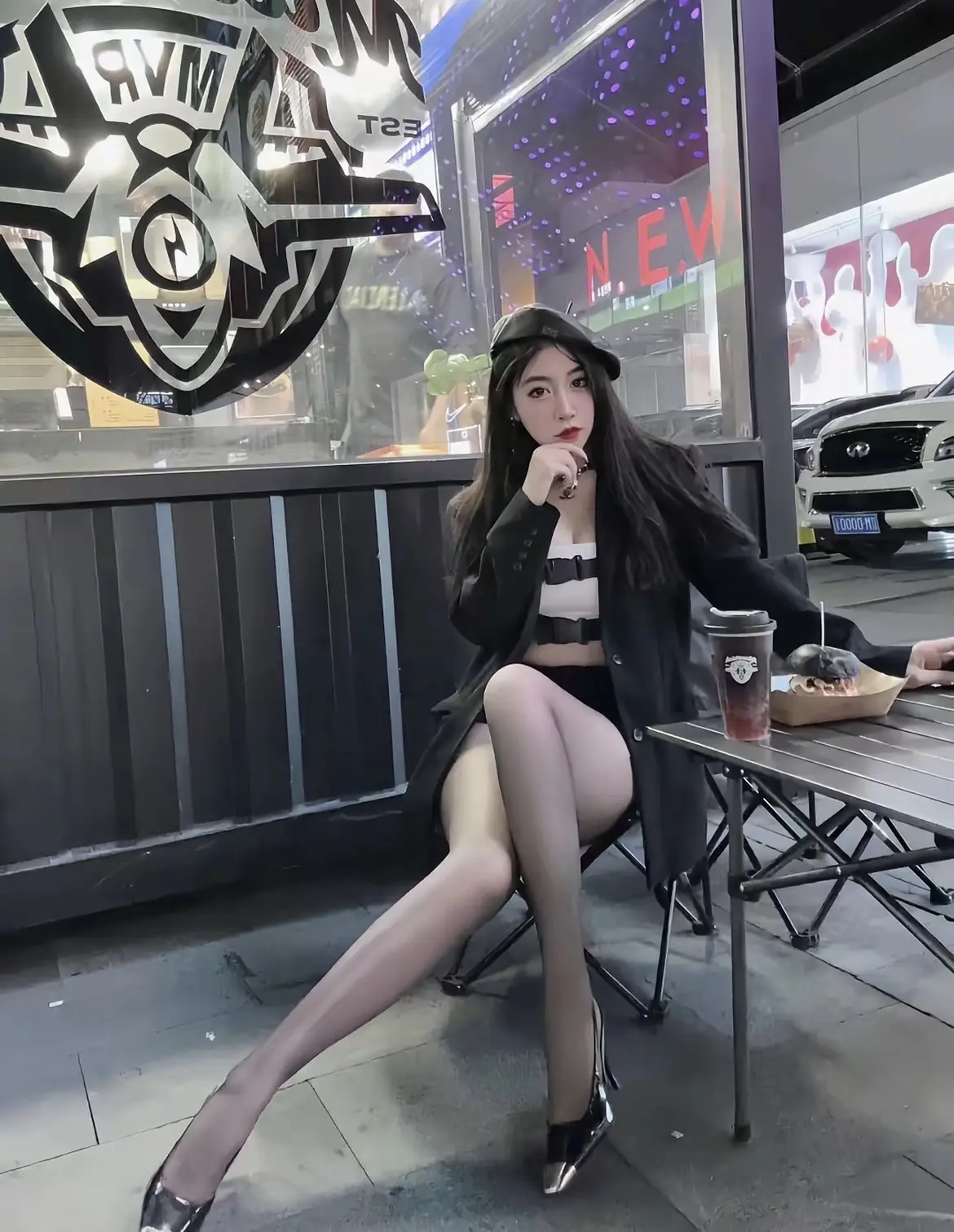 该离开的人不离开，不该离开的人早早离开。
