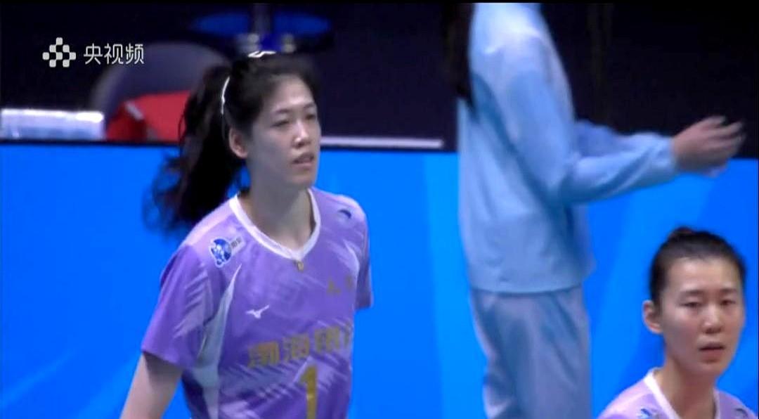 主力全休还3-0横扫澳门队？天津女排这波操作直接让球迷炸锅！小组赛第三场，李