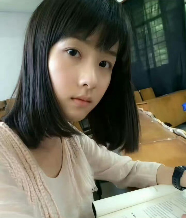 陈都灵十年前毕业照学姐你真的太美好了…