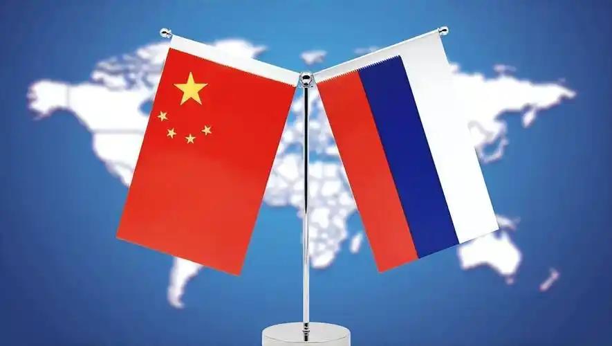 俄乌冲突让很多人看透了俄罗斯的真面目！表面上和中国交好、并肩协作，实则大