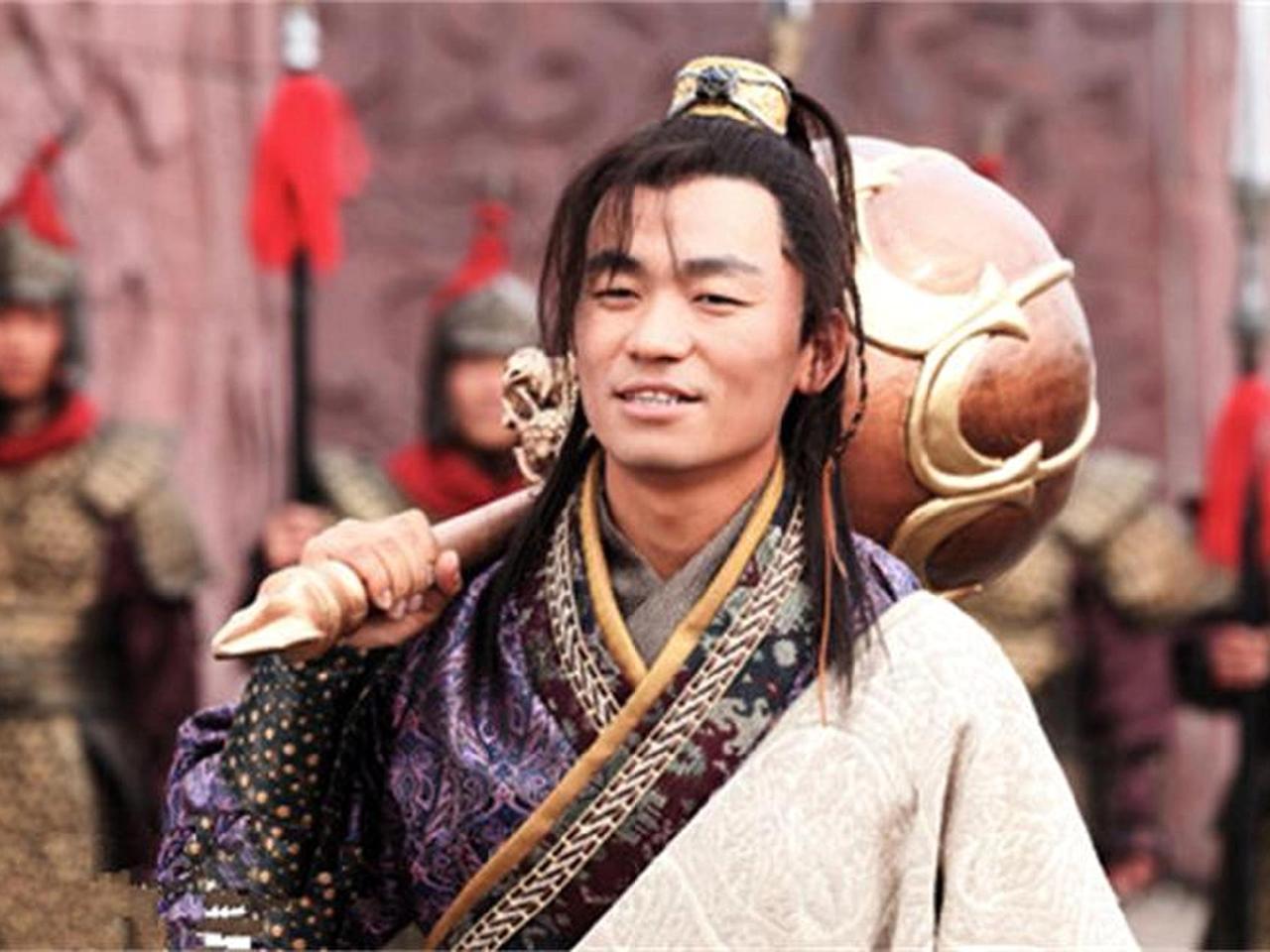 隋唐演义评书中，真正能战李元霸的5个人，3个取胜，2个战平在《说唐》中，西府