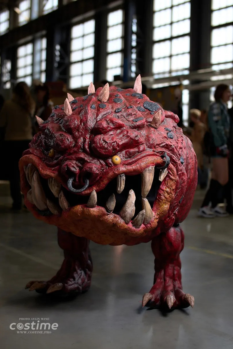 美女这个cosplay可太棒了