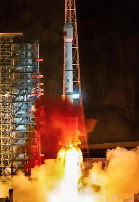 马失前蹄，我国火箭发射失败！北京时间前天00：55，我国在西昌卫星发射中心使用长