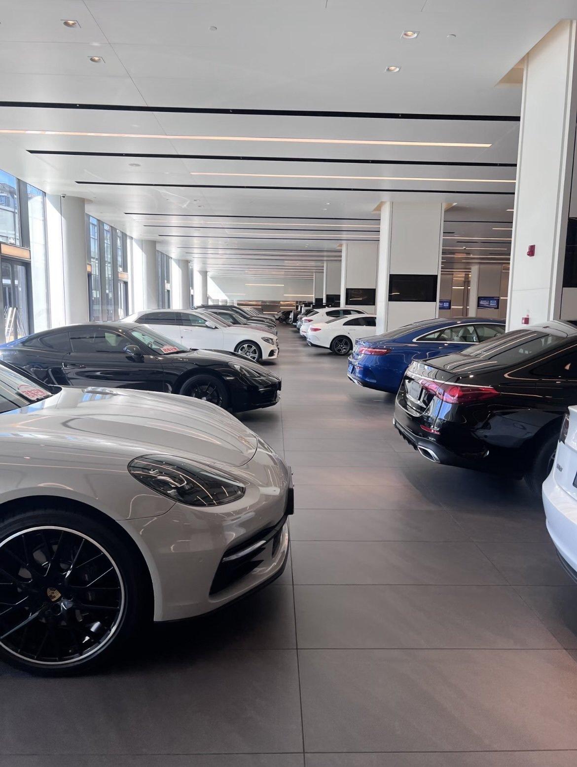 我之前在二手车行业干过两年，说实话这行业水太深了。以我从业者的经验来看，尤其现在