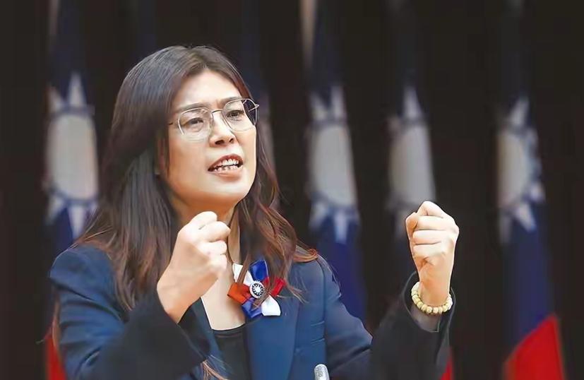 韩卢已结盟？朱立伦主动亲近卢秀燕，郑丽文恐成蓝营孤鸟，尴尬了6月下旬这几天，
