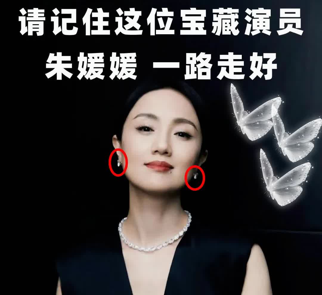 朱媛媛的病友哭着说，媛媛在生命快要枯萎的那几天，常常做这件事：她会