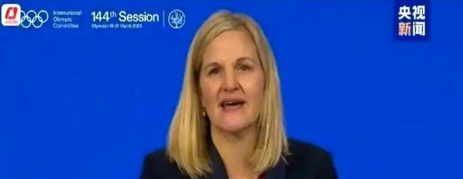 2008年那会儿，为了办好奥运会，北京这边是真的拼了。工地上到处是戴着安全帽的人