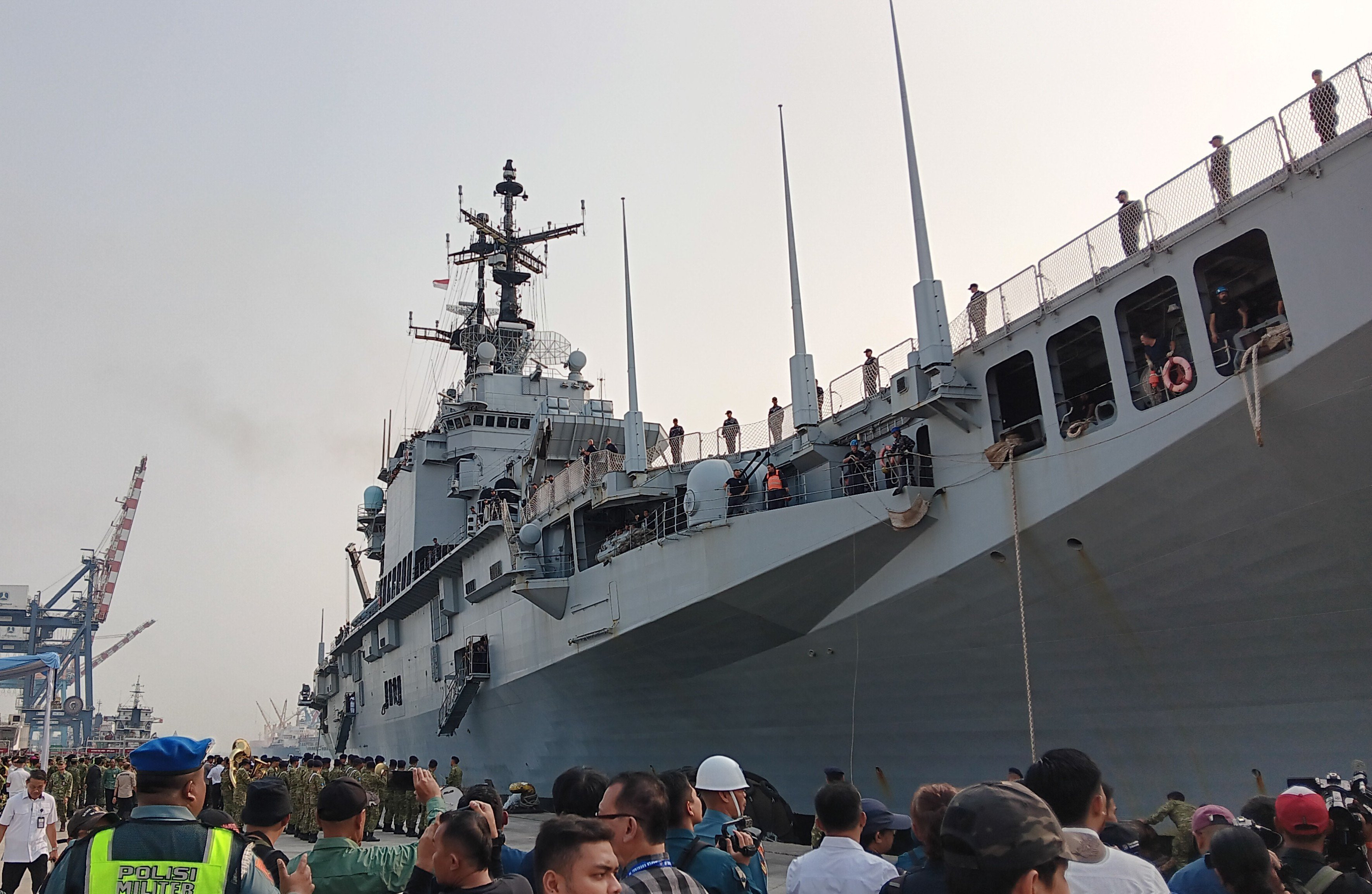 东南亚第二艘航母，印尼海军“三佛齐”号（KRISriwijaya）轻型航母今天