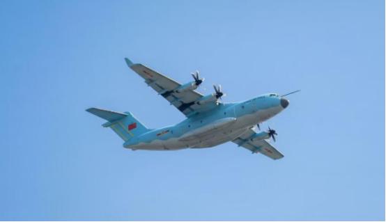 12款新机首飞，2025超全球总和，轰-20成最大悬念。 要说2025年中国