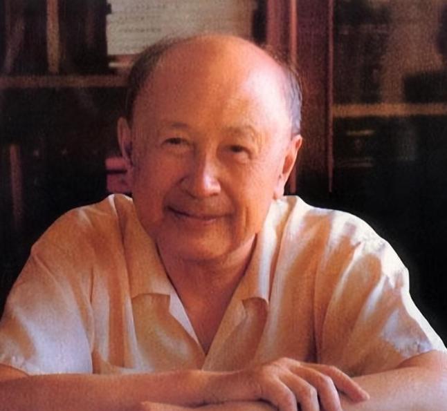 1956年，钱学森分到了一辆蓝色轿车，全北京只有2辆，可聂帅得知后却勃然大怒：“