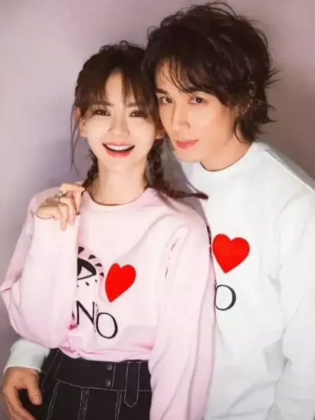 2015年，戚薇生下女儿后，让老公李承铉去给女儿落户口，没想到李承铉给女儿取的名