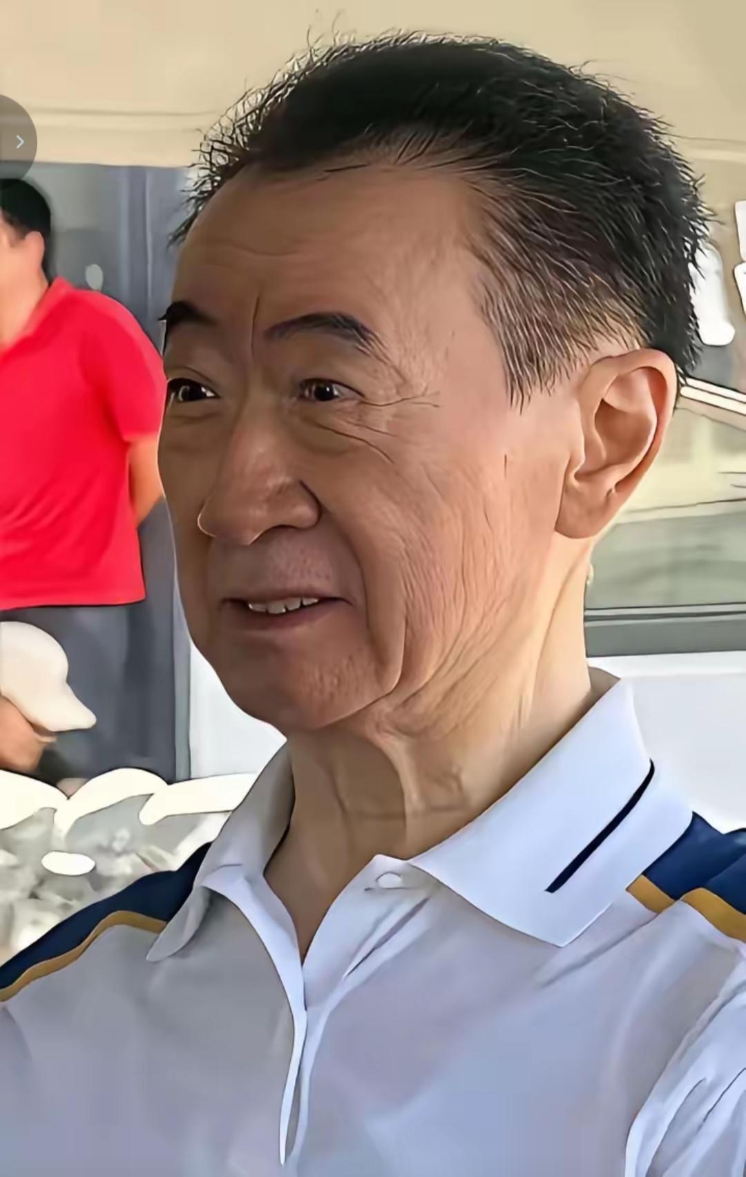 王健林为了还债，卖了非常多座万达广场。从2018年开始零星出售，到2023年大规