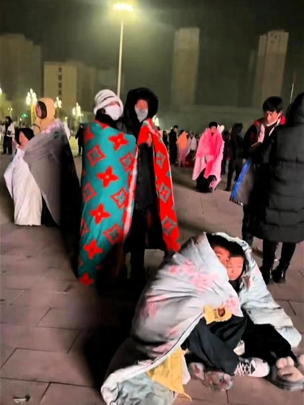 甘肃地震后我才懂：家里最该囤的不是应急粮，是这件“保命物”谁能想到，大半夜