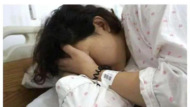 “生个孩子,尊严都没有了”产妇深夜发文哭诉,脱裤子只是开始