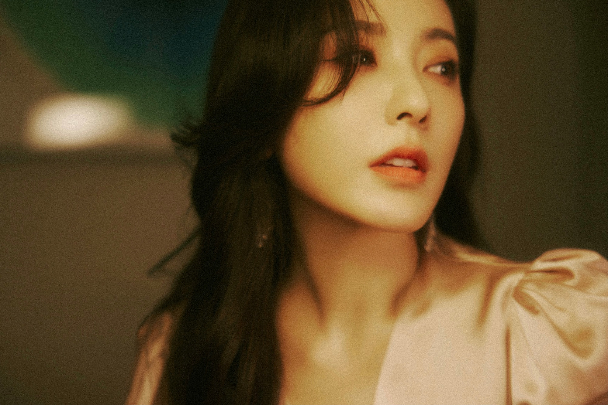 年近半百的曾黎阿姨的氛围感