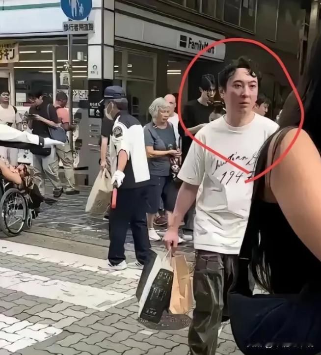 王思聪大概率不会再回国了，不是因为他欠了20亿，也不是王健林卖掉了48座万达，而