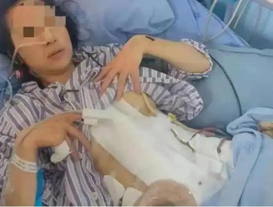 “太心寒了！”河南一女子剖腹产后刚16天，就被丈夫打脸踹肚子，直接住进了医院。出