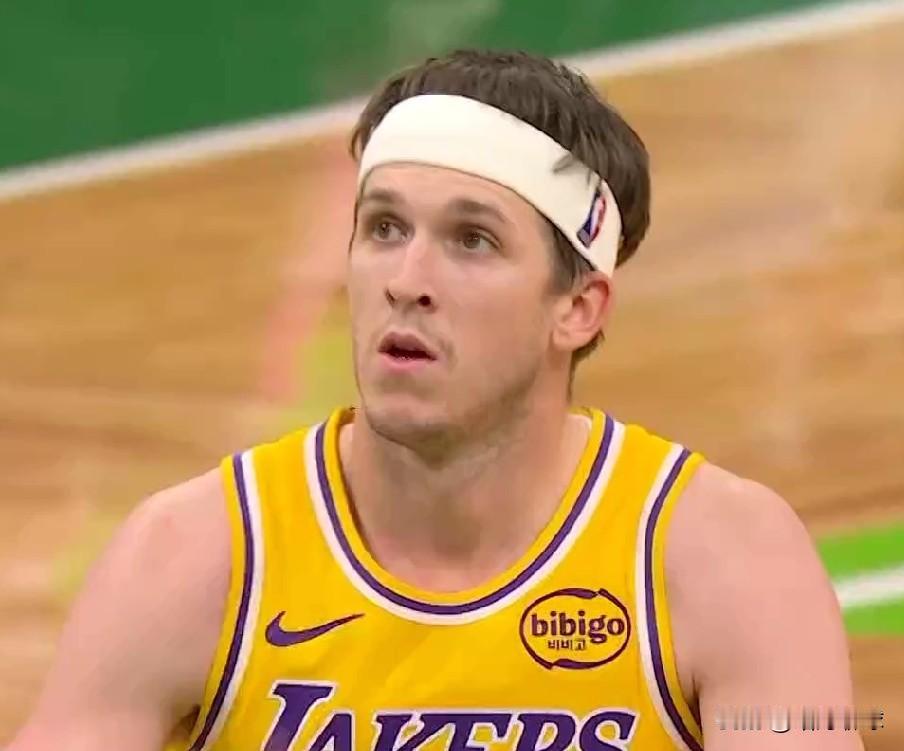 48场比赛打完！！！湖人29胜19负排名西部第六！！！场均得到：116.1分