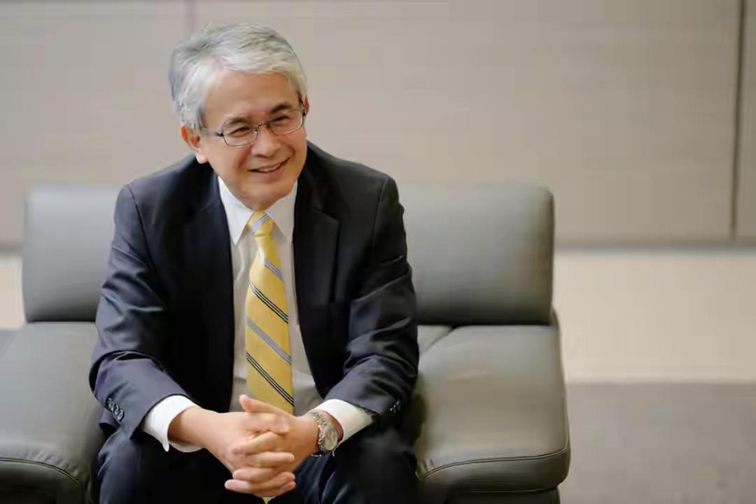 "尼康光刻机“崩了”？别急着唱衰，这可能是日本半导体最狠的一次自救！1️⃣