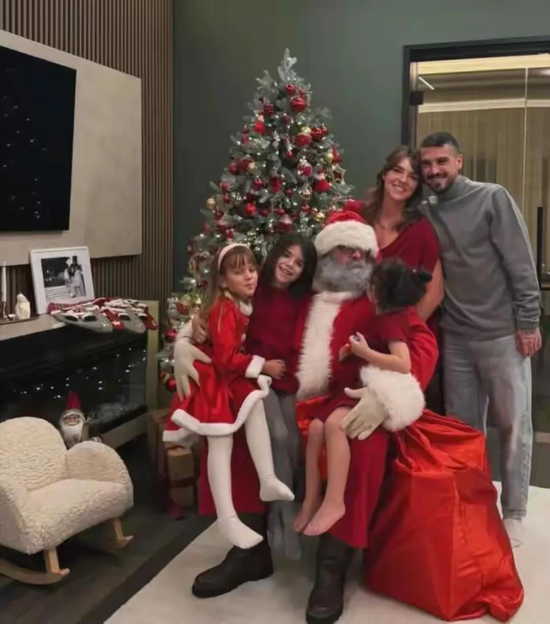 中超真正的顶级中场，让大连队的实力有质的上升[赞]