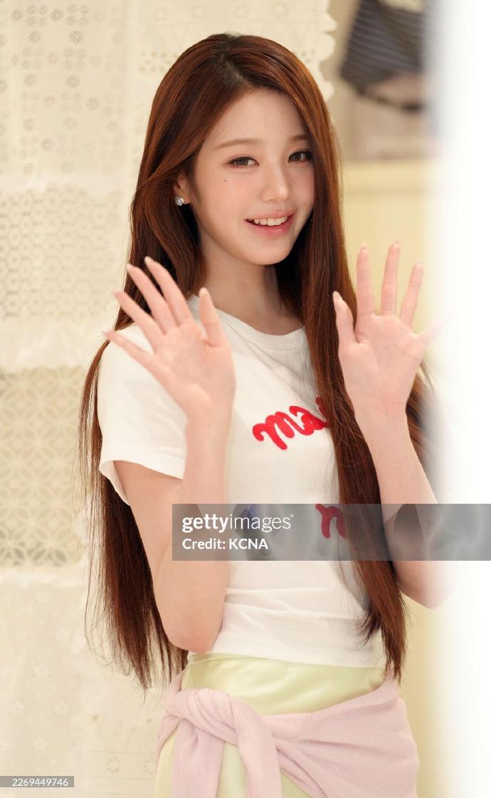 愚人节站姐团建【张元英】G社快门一按又是一张神图🥹此女颜值的上限到底在哪里