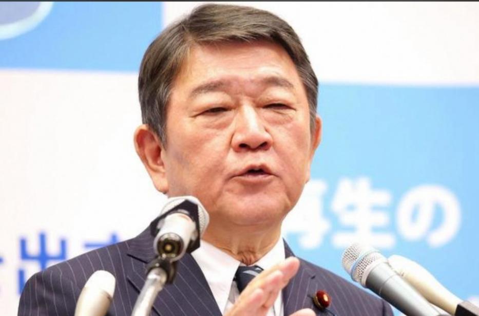 这回好了！日本亲手焊死了中日关系回暖的最后一扇门。7月12日，日本外务大臣