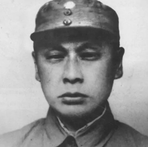 1936年，陈毅被叛徒诱骗下山。因为口渴，他来到一个农妇家中讨水喝。谁曾想，农妇