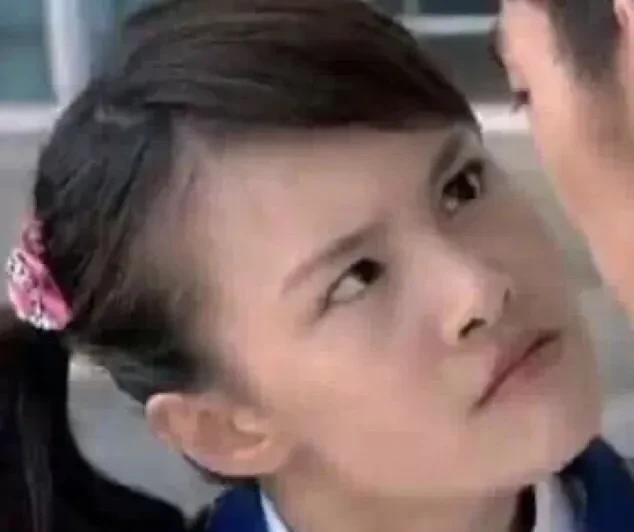 解决不了矛盾就转移矛盾，此乃此乃驱虎吞狼之计，也可以说用魔法打败魔法有个拳师在