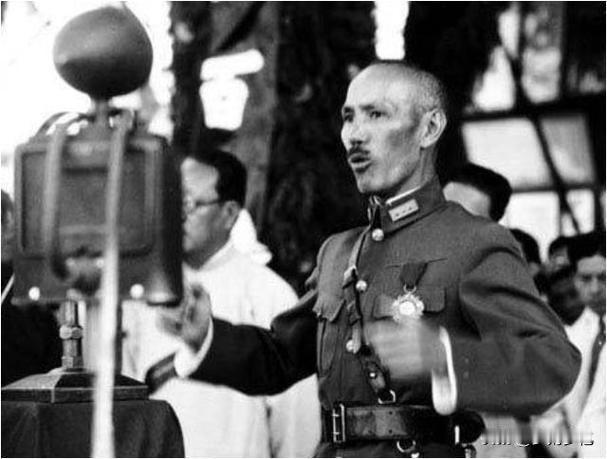 蒋介石统治22年，为啥没人怀念？历史从不说谎，百姓心里有杆秤！蒋家王朝统治