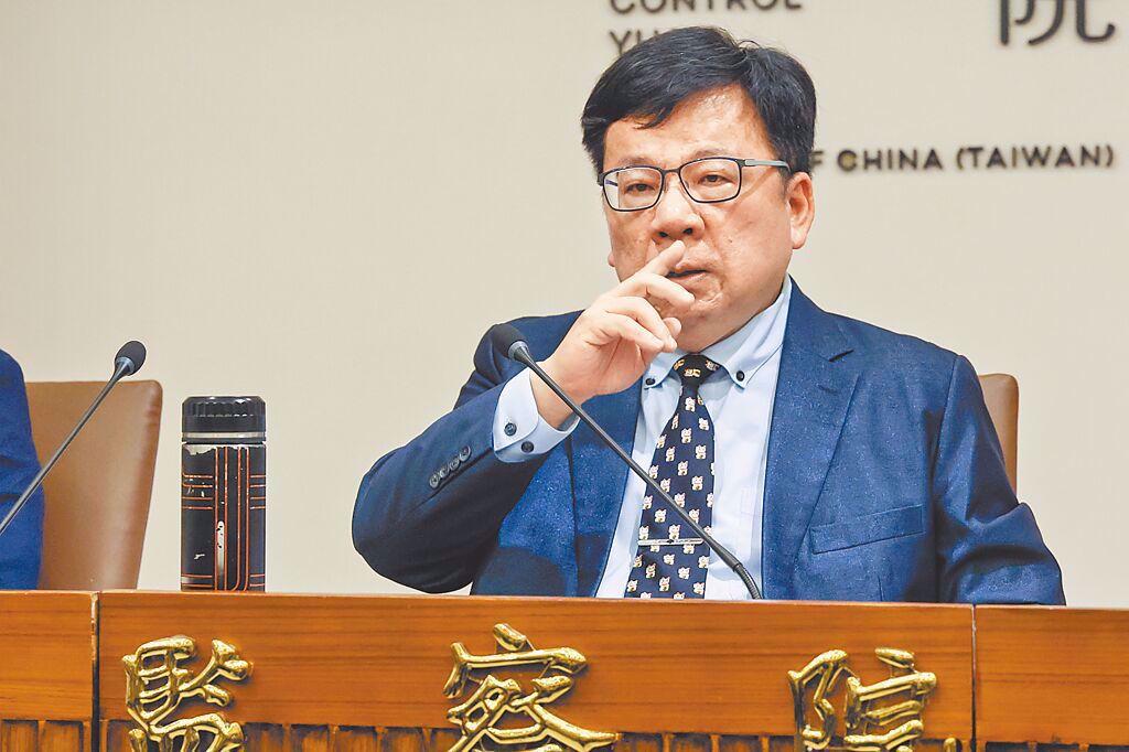 台当局监察部门公务车私用风暴，监察部门秘书长李俊俋日前遭爆料滥用公务车接送爱犬做