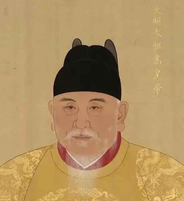 1363年那个夏天，朱元璋翻脸，砍下两颗血淋淋的人头，把自己最铁的大将谢再兴硬生