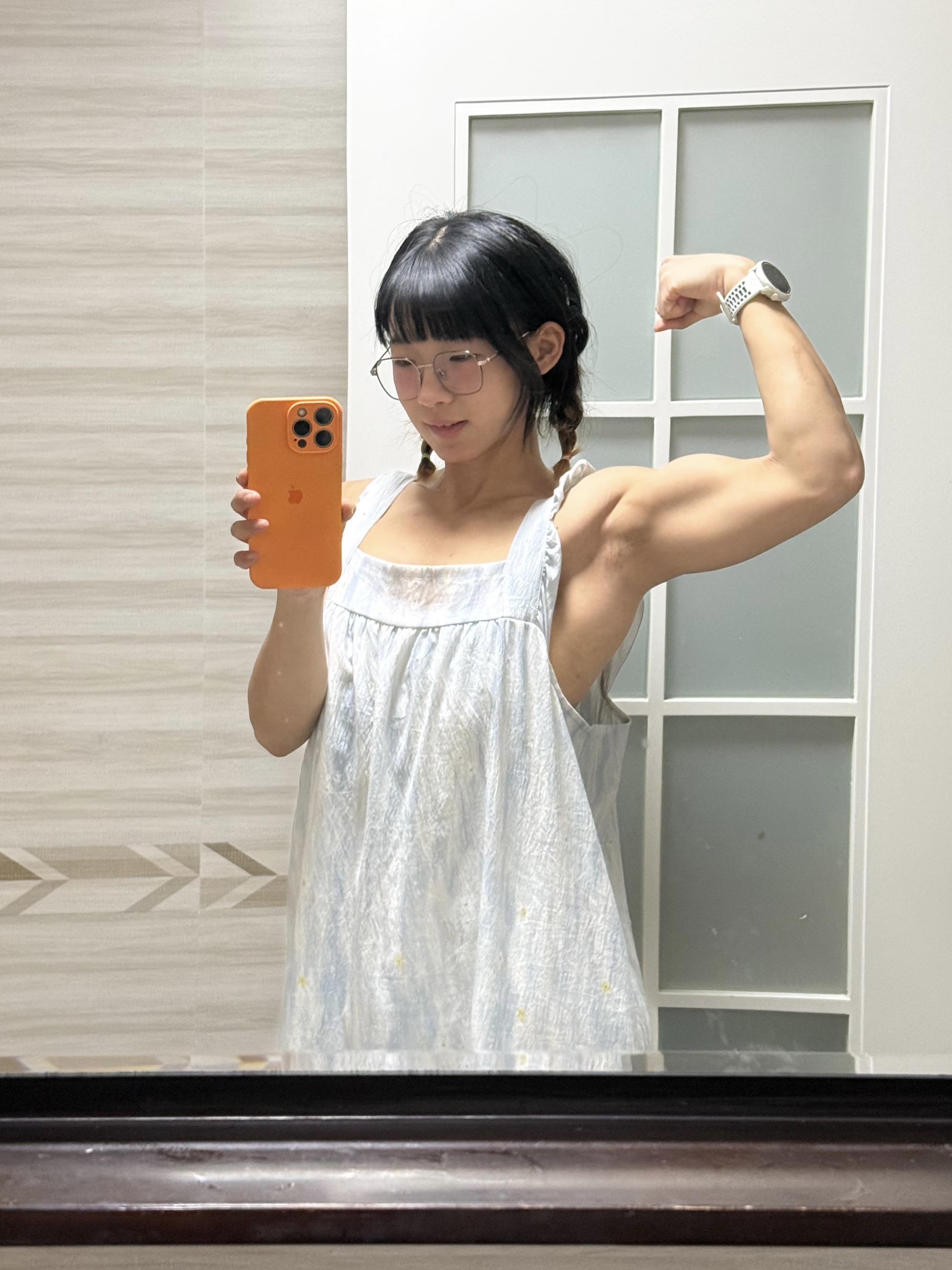 有什么事都和我的背阔说去吧。