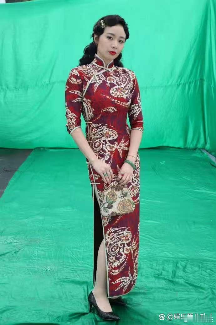 大嫂高叶旗袍​​​