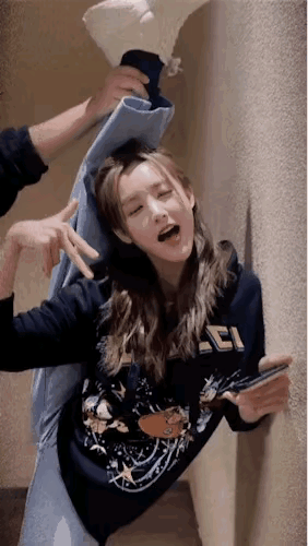 李一桐这一字马有水平啊[笑着哭]