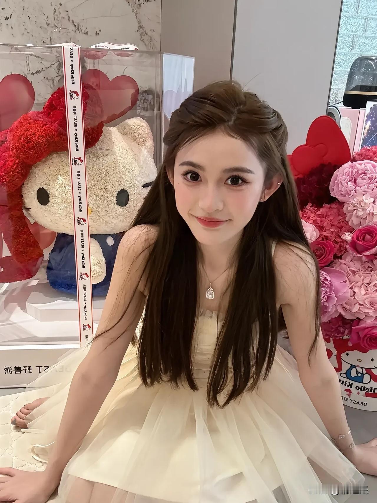 少女心满满的一天，HelloKitty的梦幻世界💖