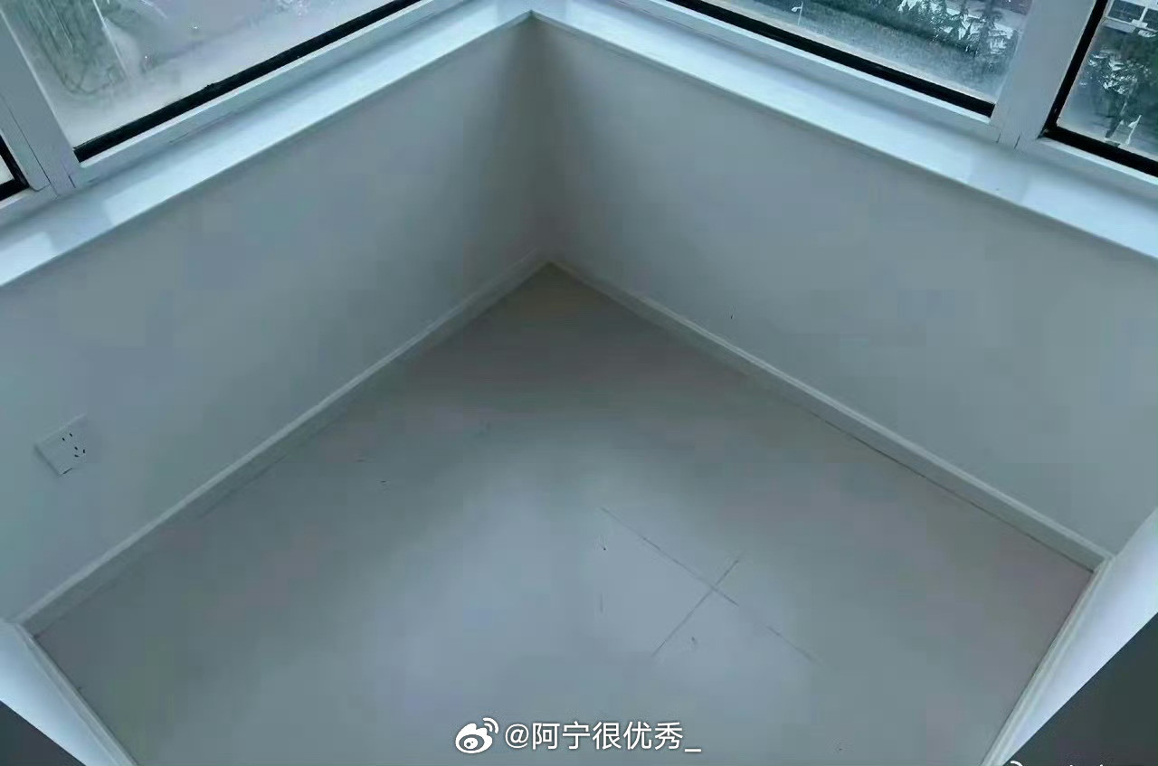 这样的飘窗怎么利用啊？？​​​