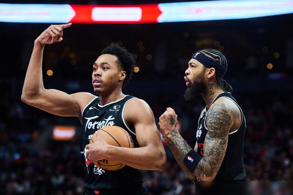 猛龙常规赛3-0横扫过骑士？别傻了。这轮系列赛，骑士压根没打算给猛龙留底裤。