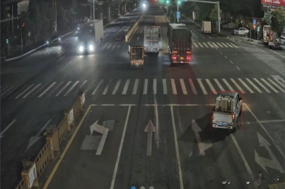 现在在湛江吴川的交通违法拍摄抓拍还真挺严格的。有不少车主反映在吴川市区228国道