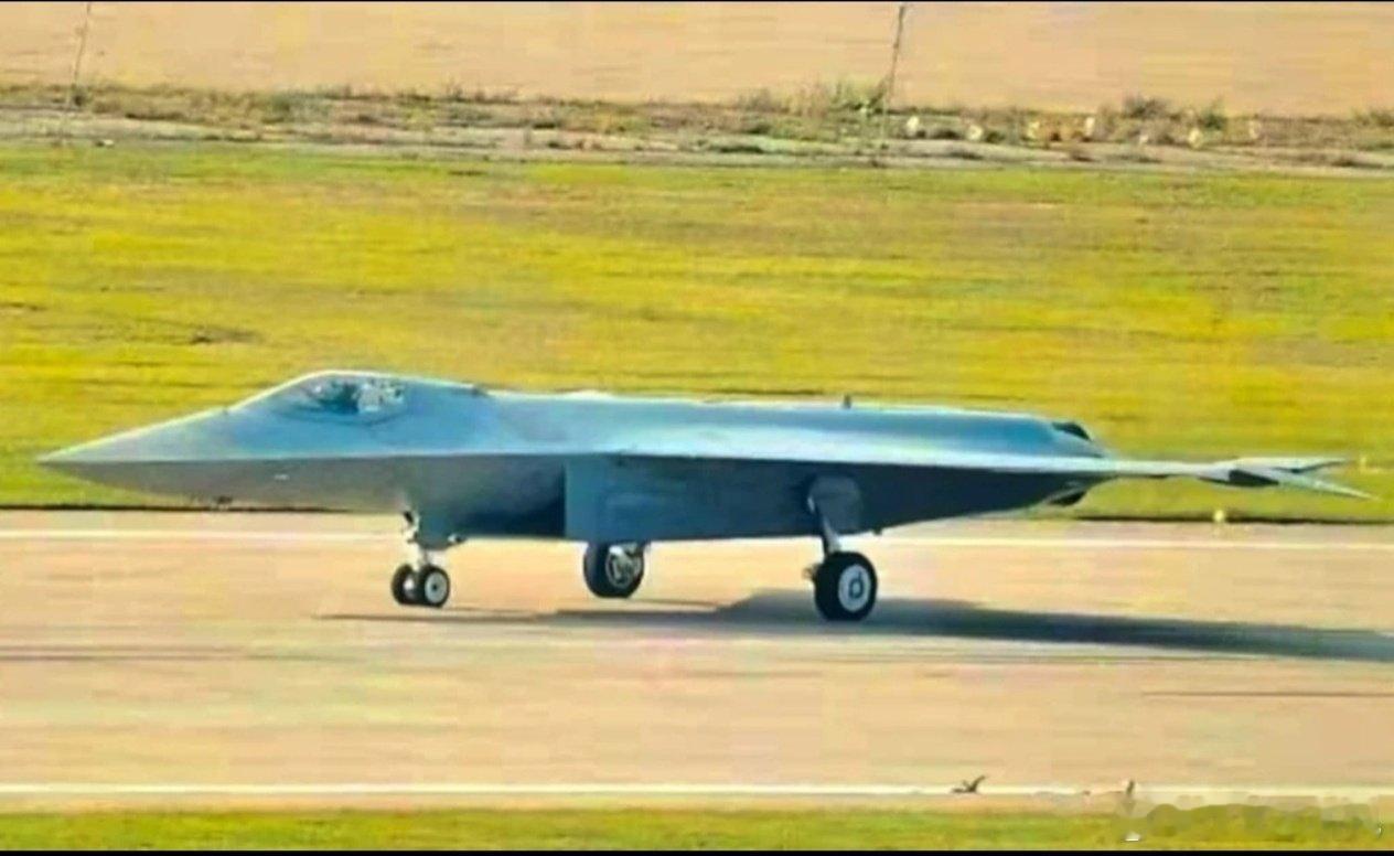 歼36高清大图来袭！越来越接近服役！#歼36##兵器影像##烽火问鼎计划#​