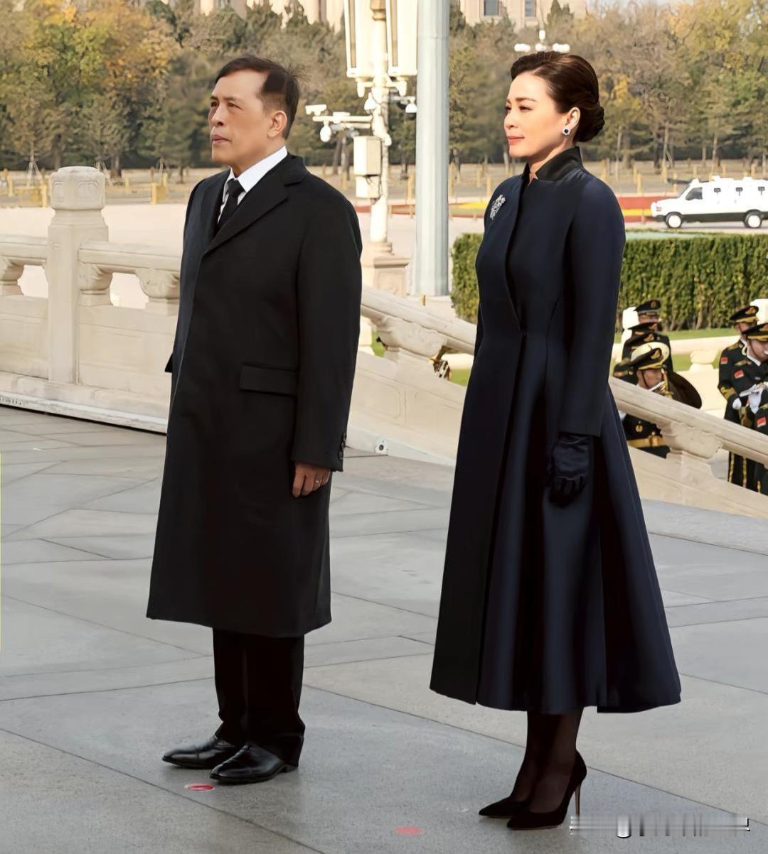 柬埔寨森某人的眼光连泰森都不如，人家泰森都知道向东大刷好感，在《叶问》里演反派被