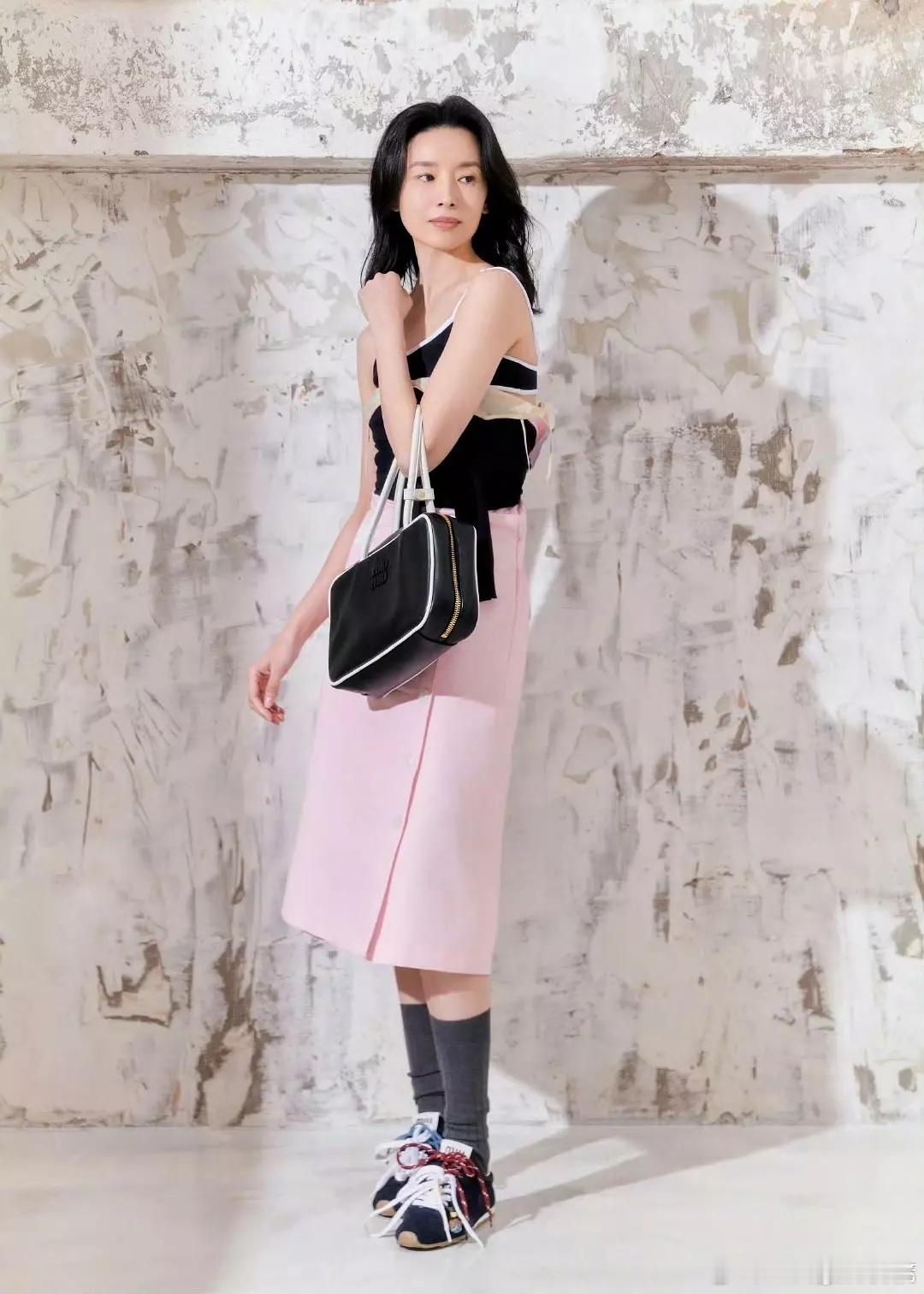 内娱最适合miumiu的女星是谁？要说正常点的缪少女感的小🌸都能穿，但是它家非
