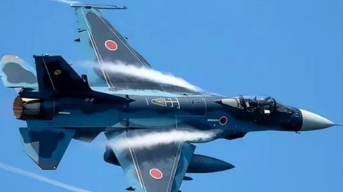 现在日本美国出现两个想法，每一个想法都足以动摇日本的根基。 第一个想法就是放