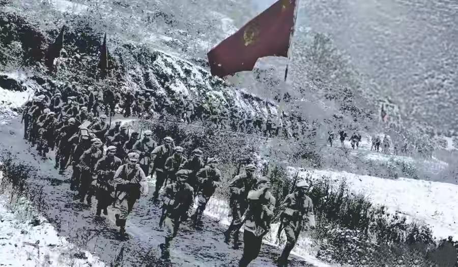 在4439位开国上校中，有2位早年便是中央红军主力团长，与2人搭档的政委最低都是