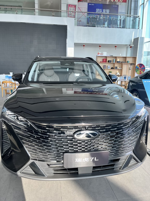 文案1｜家用实用风（100字）8‑10万家用SUV看瑞虎7L✨2720mm轴距空间宽敞，后排乘坐不压