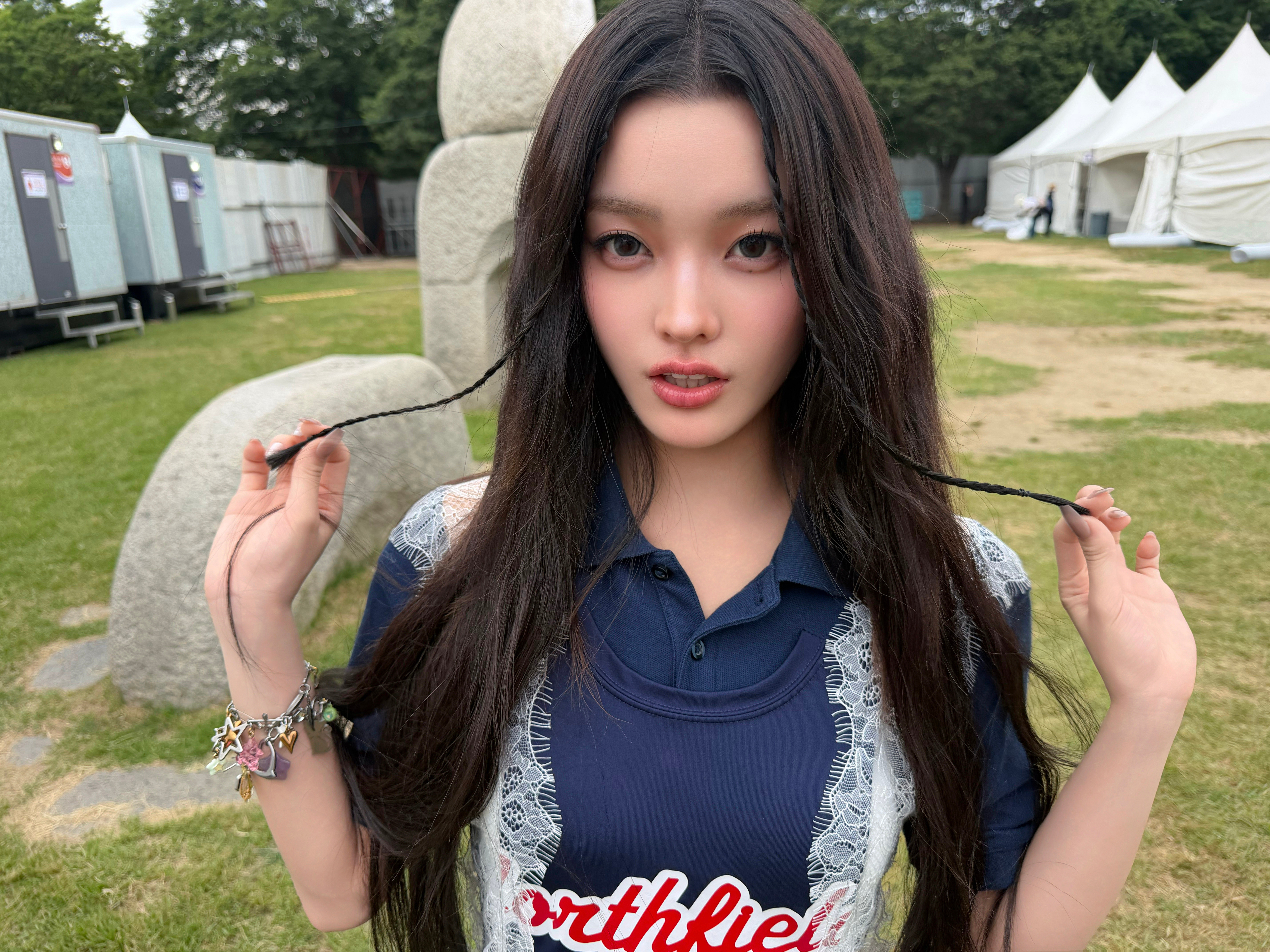 0000苦瓜的种植方法如下：一、选种与催芽：选择饱满、无病虫害的苦瓜种子，用温水