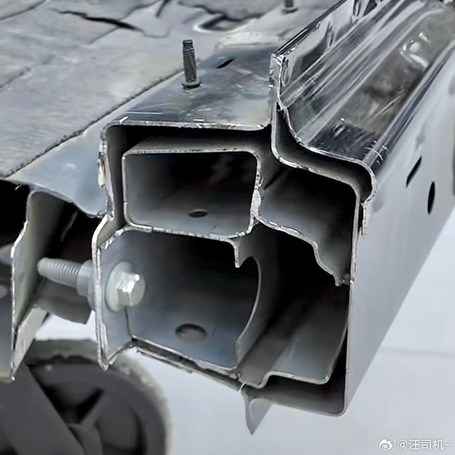 比较少见的门槛梁