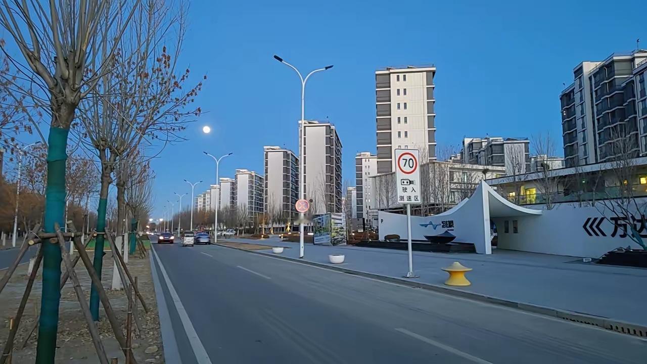 依照联合国宪章，联合国维和部队进驻琉球，美军退出、日军退出。然后直到琉球独立建国