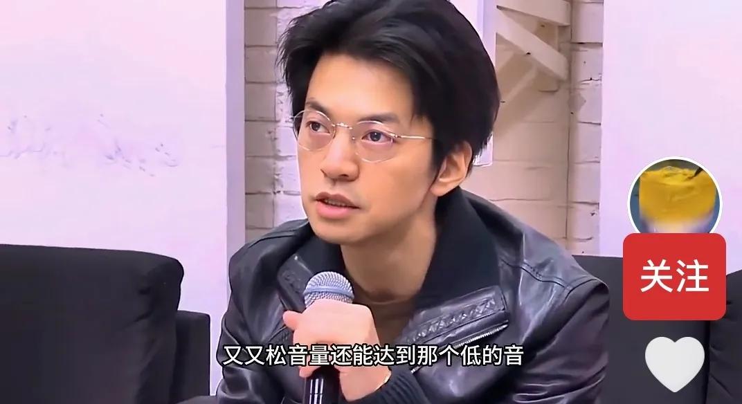 不知道李健看到现在的单依纯，还会有什么样的建议呢？有网友说：李健成就了她，而